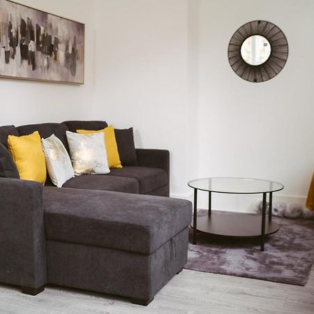 York Riverside Apartments Bagian luar foto