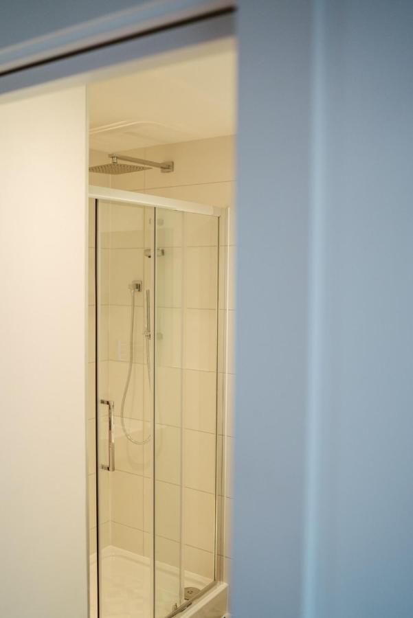 York Riverside Apartments Bagian luar foto