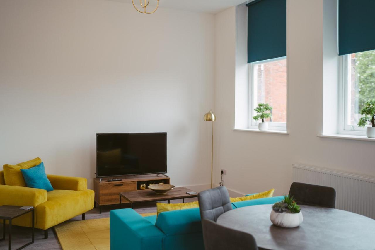 York Riverside Apartments Bagian luar foto