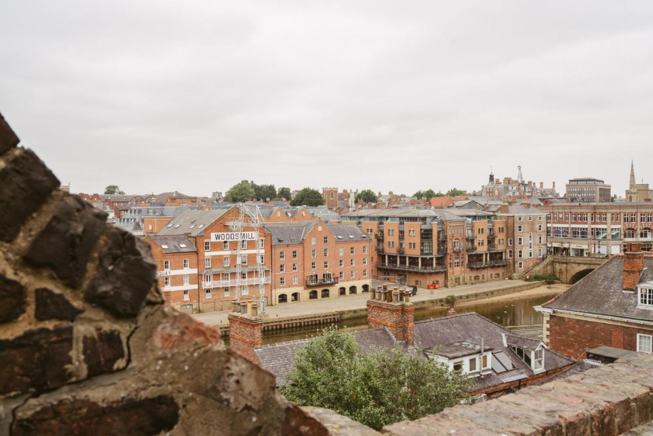 York Riverside Apartments Bagian luar foto