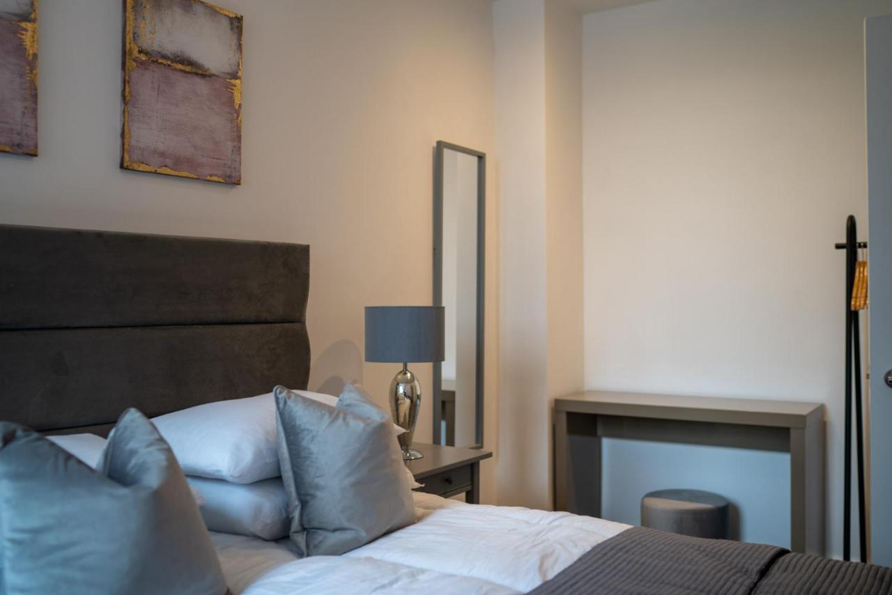 York Riverside Apartments Bagian luar foto