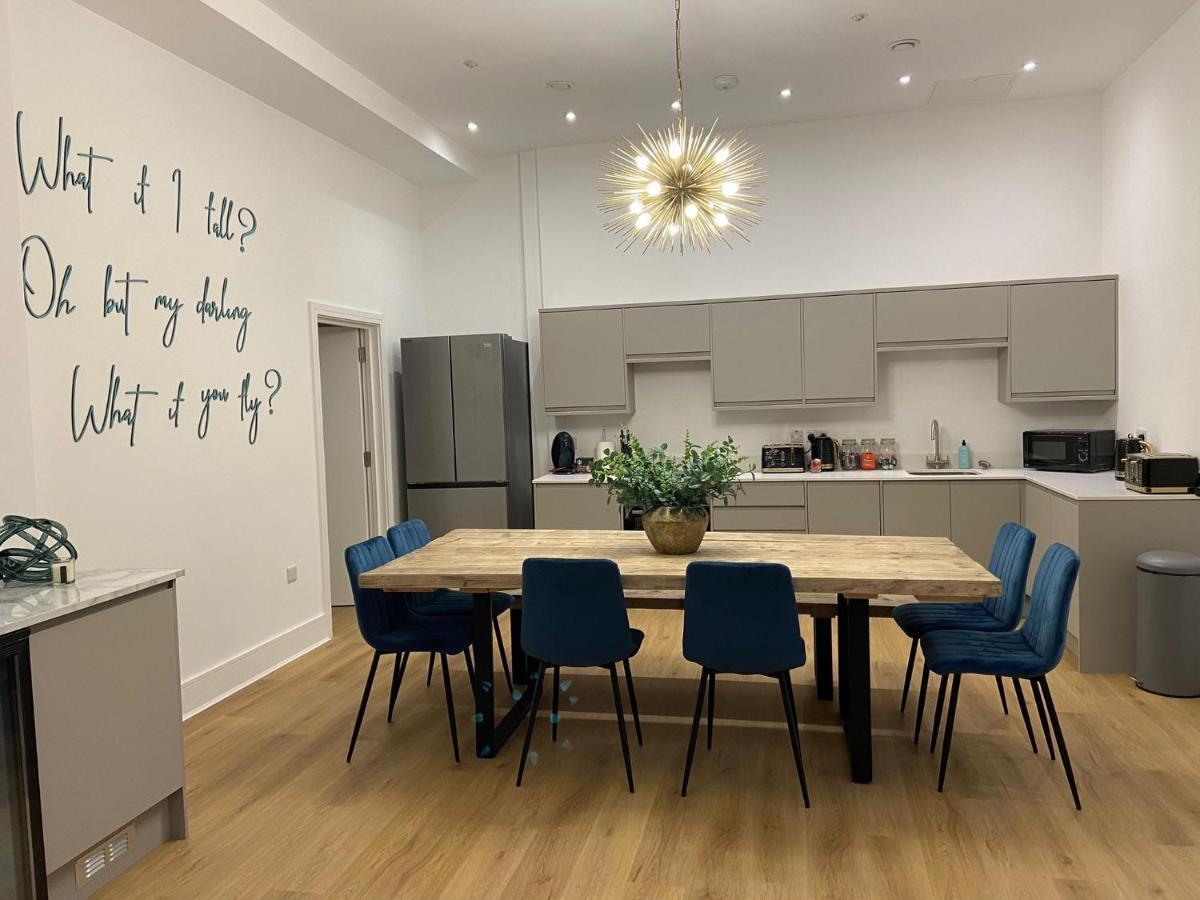 York Riverside Apartments Bagian luar foto