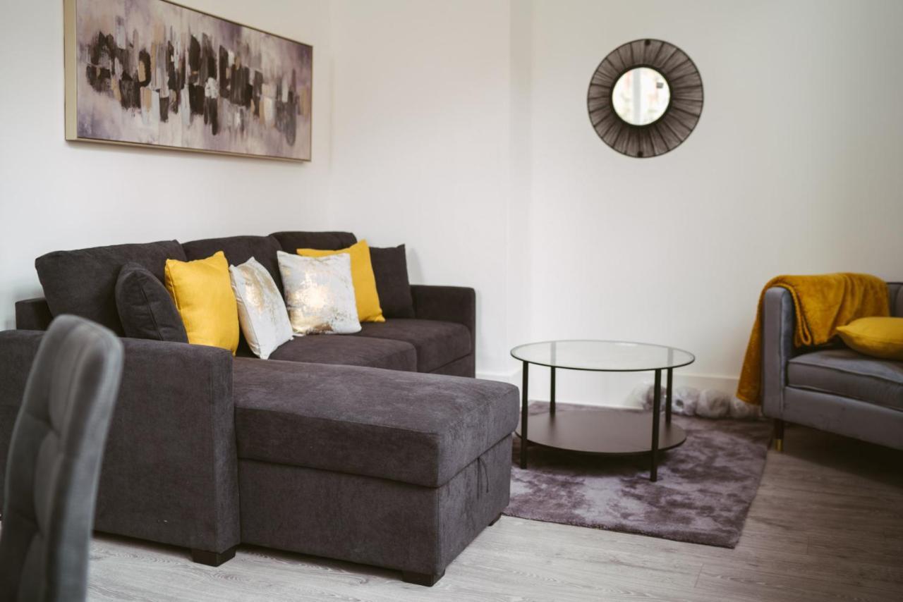 York Riverside Apartments Bagian luar foto