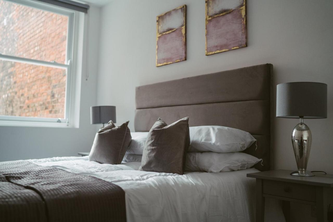 York Riverside Apartments Bagian luar foto
