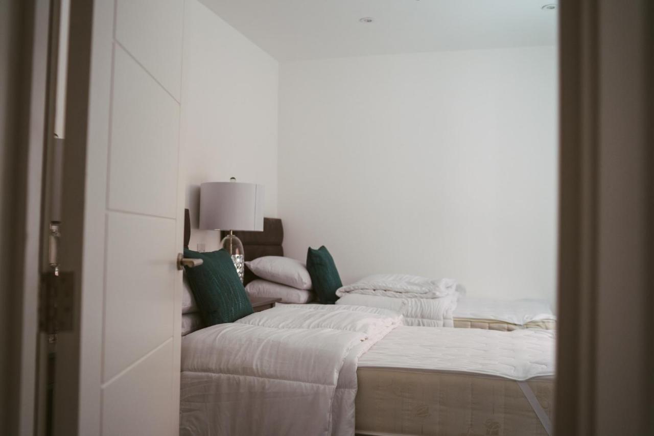 York Riverside Apartments Bagian luar foto